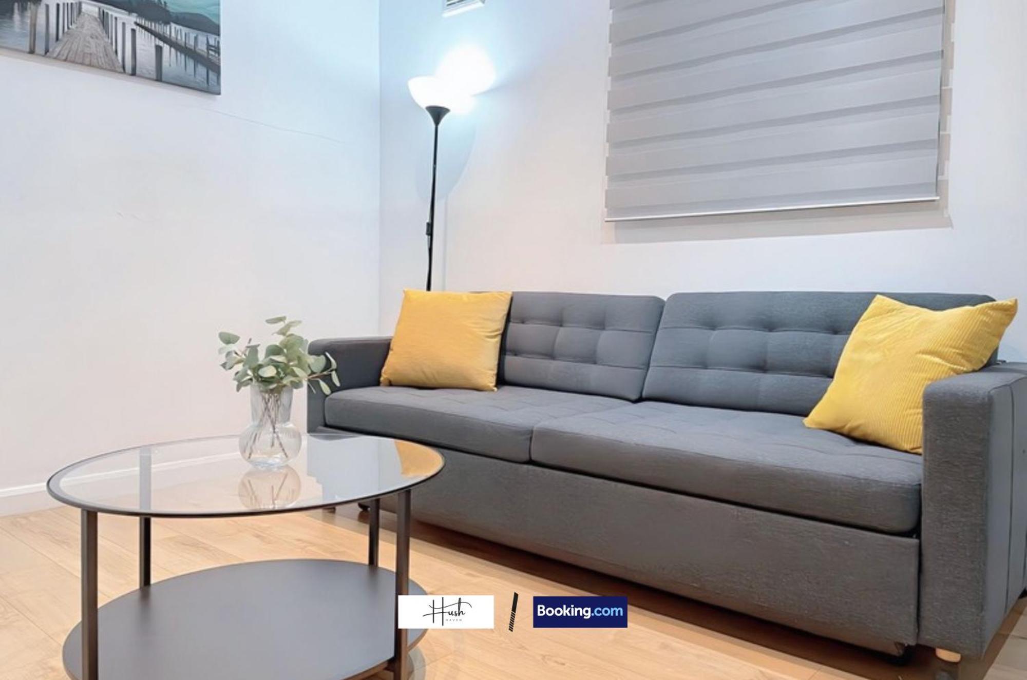 2 Bedroom Flat By Hush Haven Homes Short Lets And Serviced With Garden & Free Parking Near Excel, Lcy Airport Apartment *