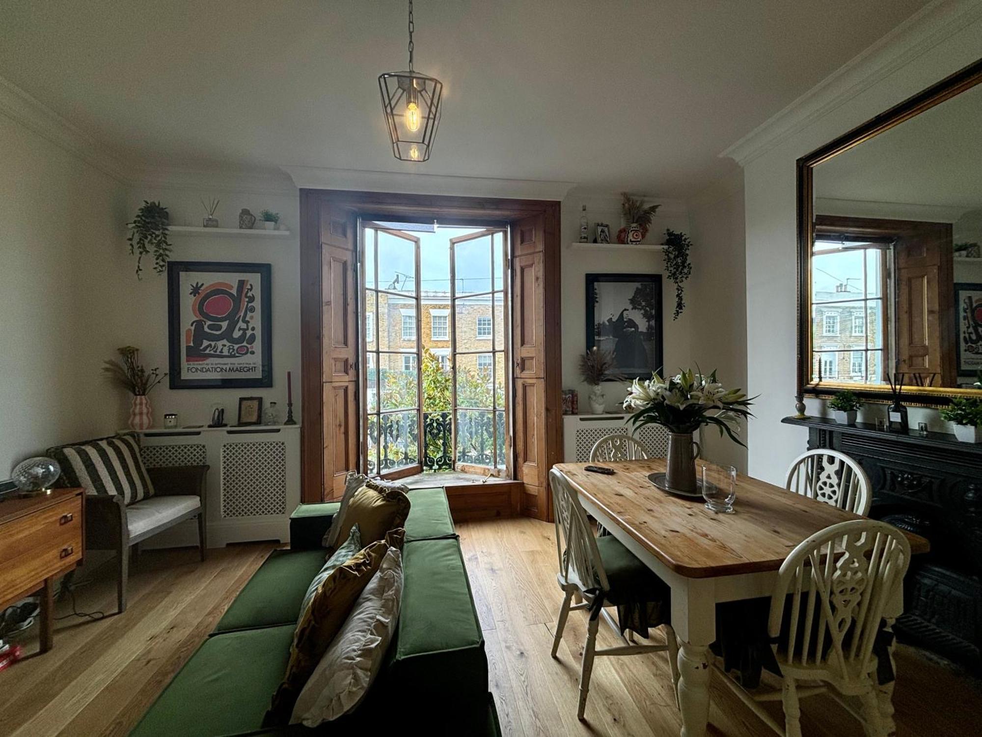 Vintage-inspired 1bd Flat In De Beauvoir Town Apartment