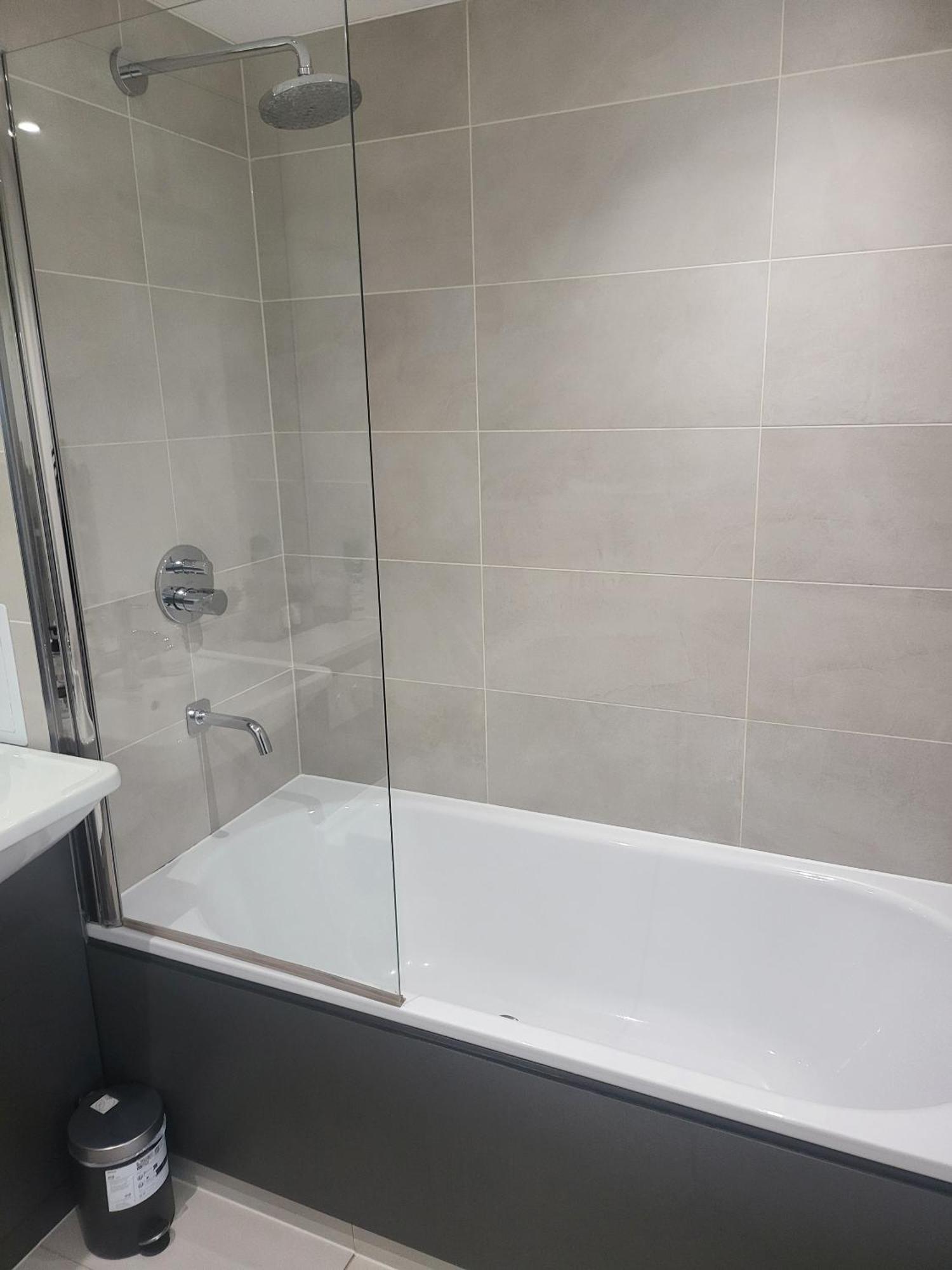 Kayz Lodge- Luxury Ensuite-private & Shared In A New House At The Olympic Village Overlooking Stratford Westfield And Tube Station Lodge