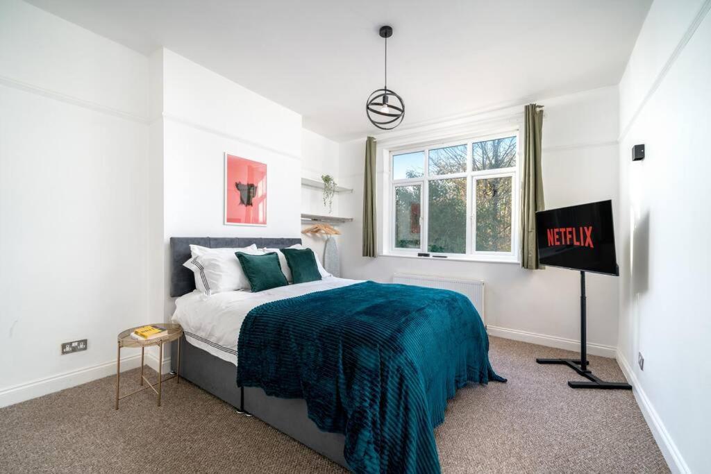 Appartement Beautiful Luxe 3 Bedroom With 4 Beds Londen