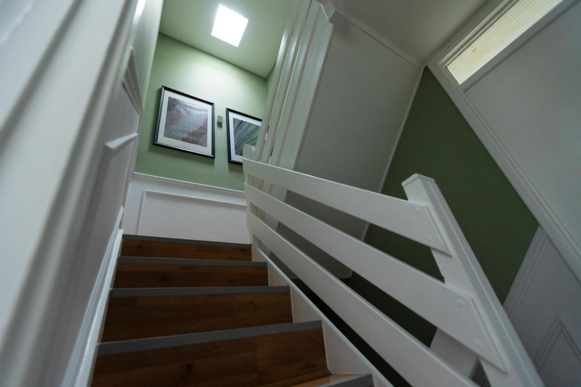 Grace House - 15 Minutes To Central Vakantiehuis Londen
