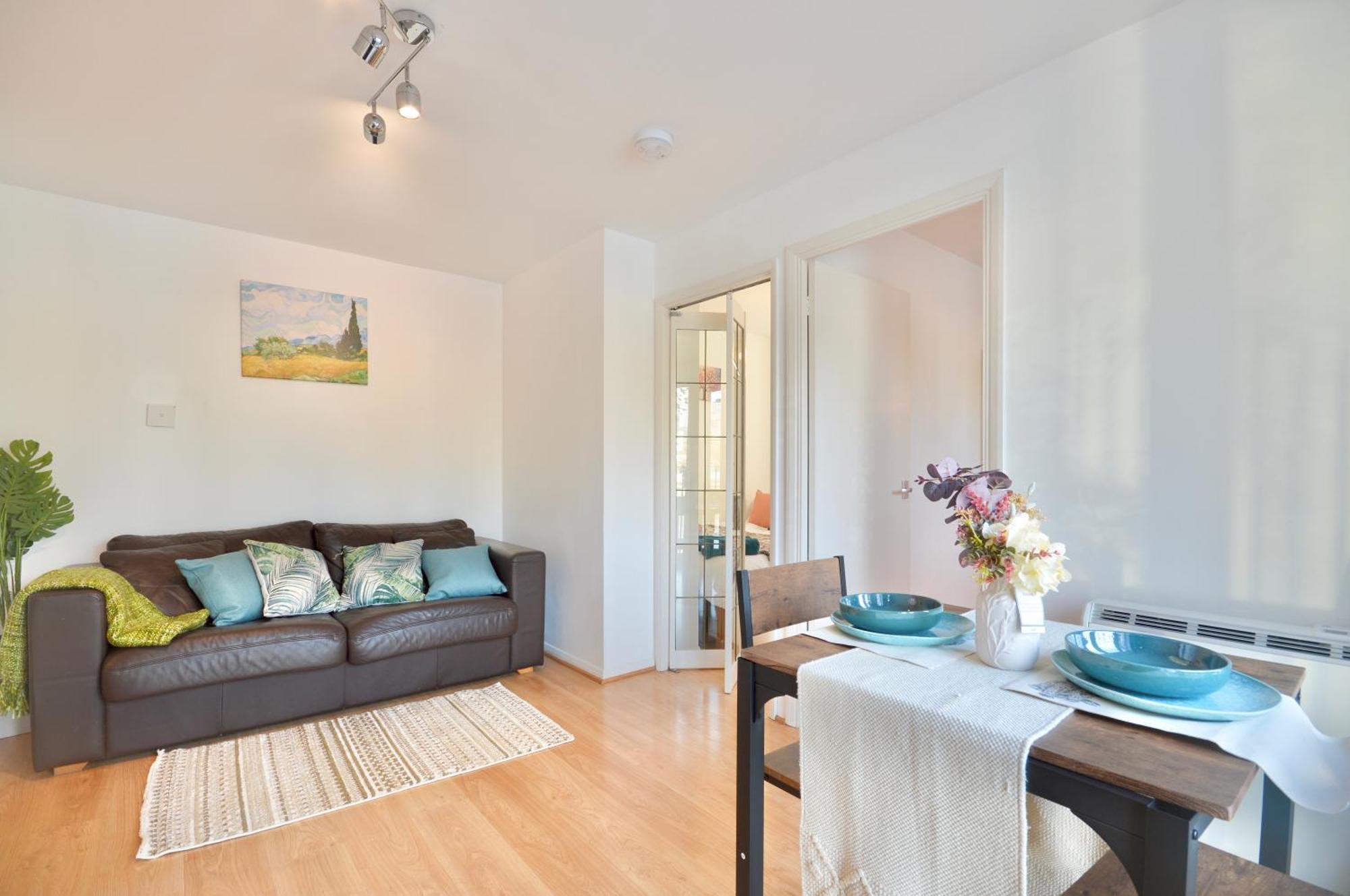 Silver Street Apartment London