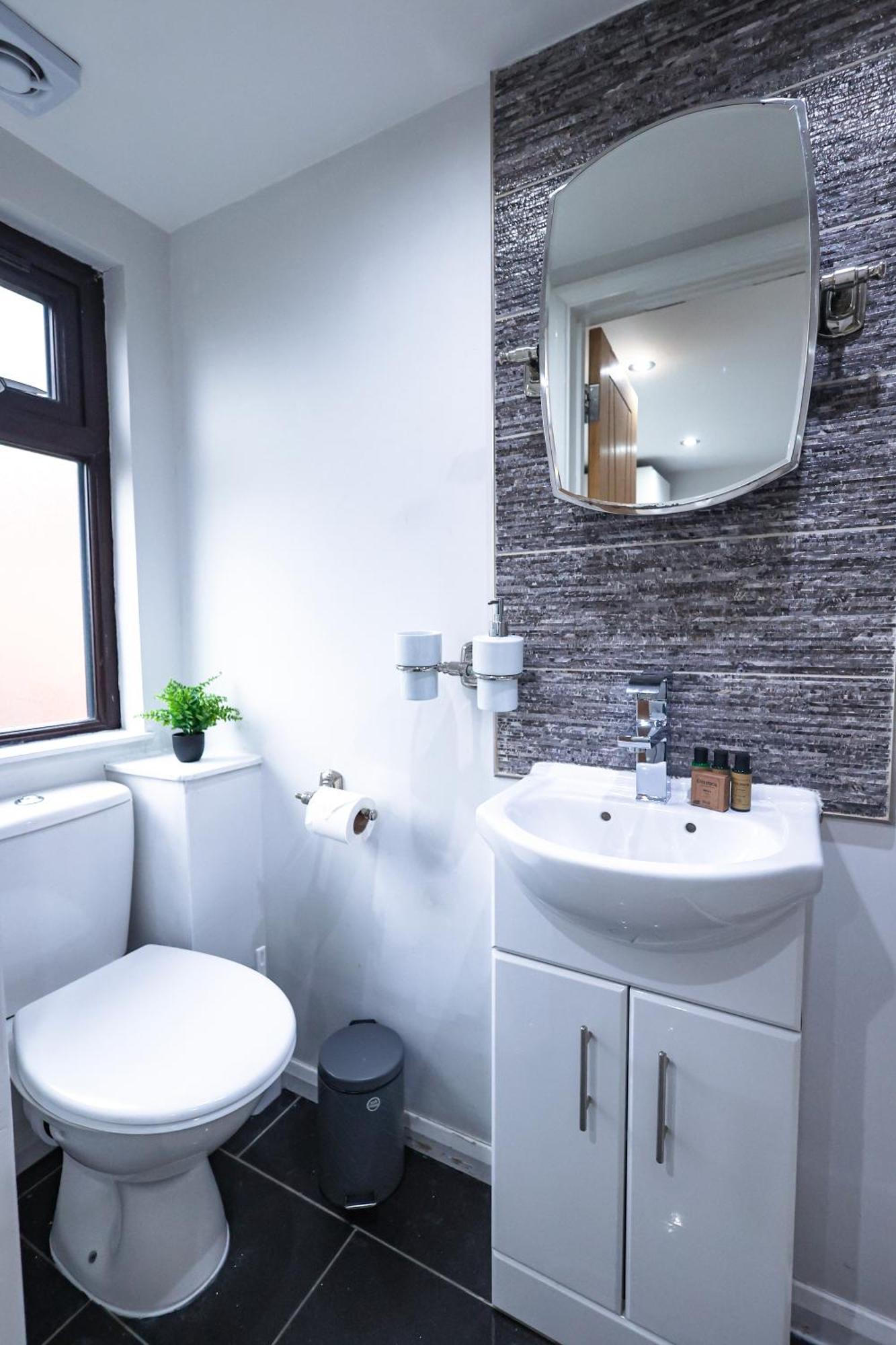 The Heart Of Brick Lane, Sleeps 7! Ferienhaus *