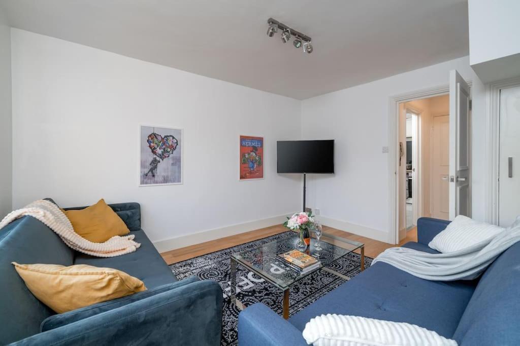 Apartment New 4bd Stylish With Amazing Transport *