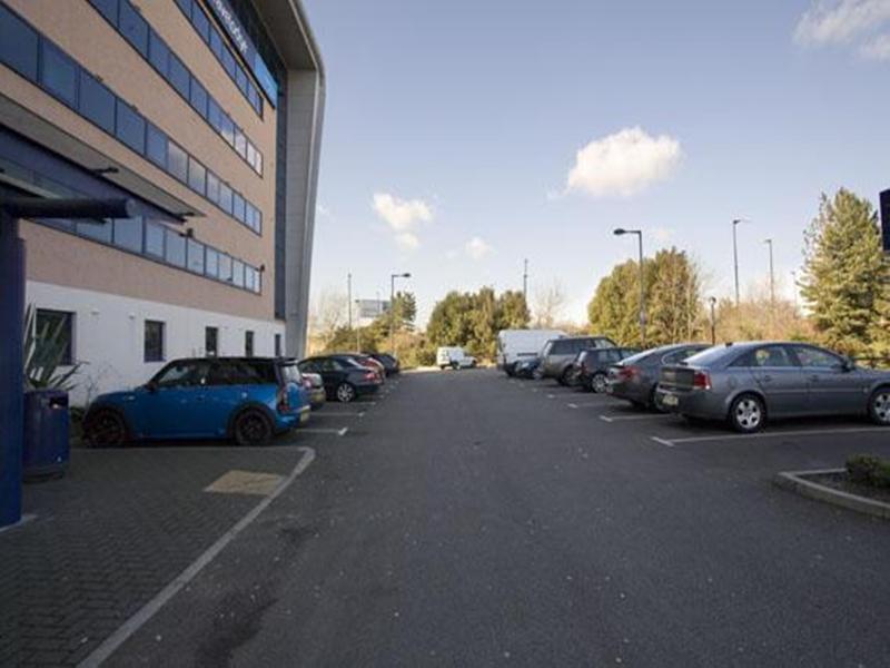 Travelodge Airport London