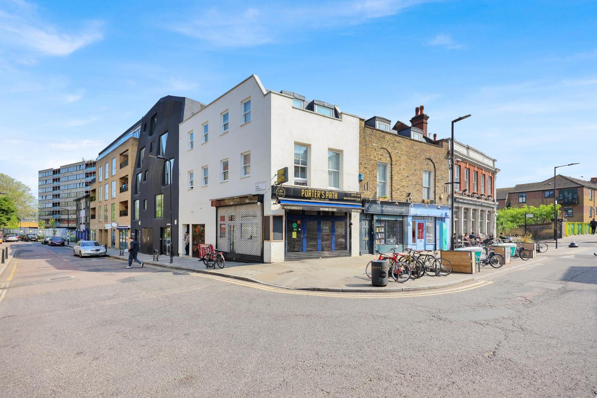 1 Bedroom Short Term & Flexible Renting Hackney With Free Wifi Apartment London