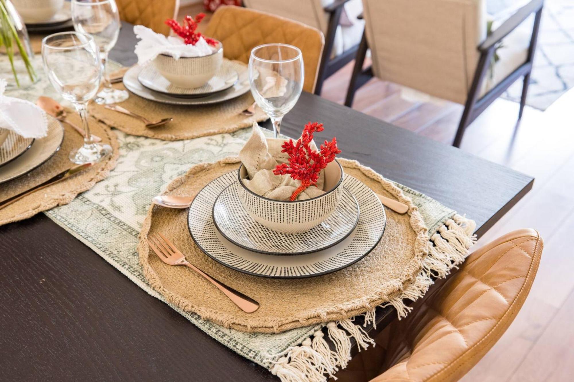 Apartment Wild Roses Service - East India *