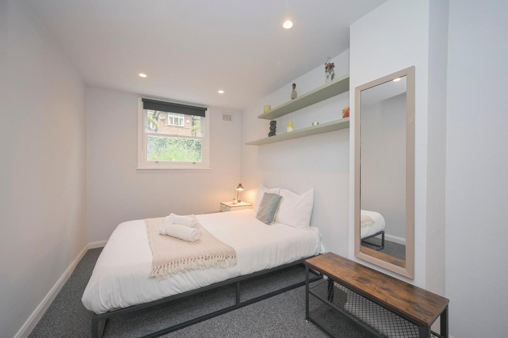 Apartment Modern 1bd Basement Flat Near Victoria Park *