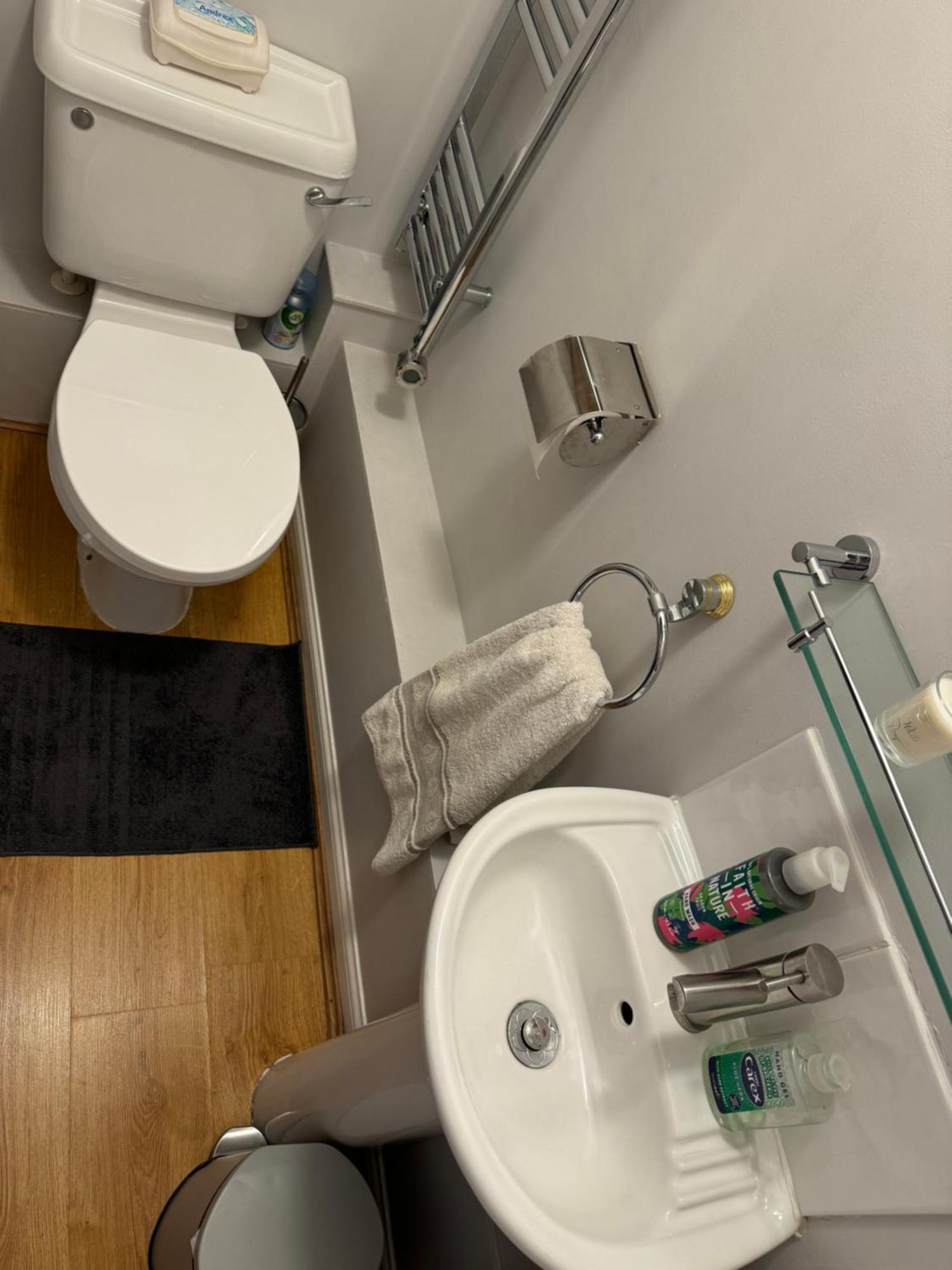 Waterfront Double With Fireplace In The Heart Of Royal Docks Homestay