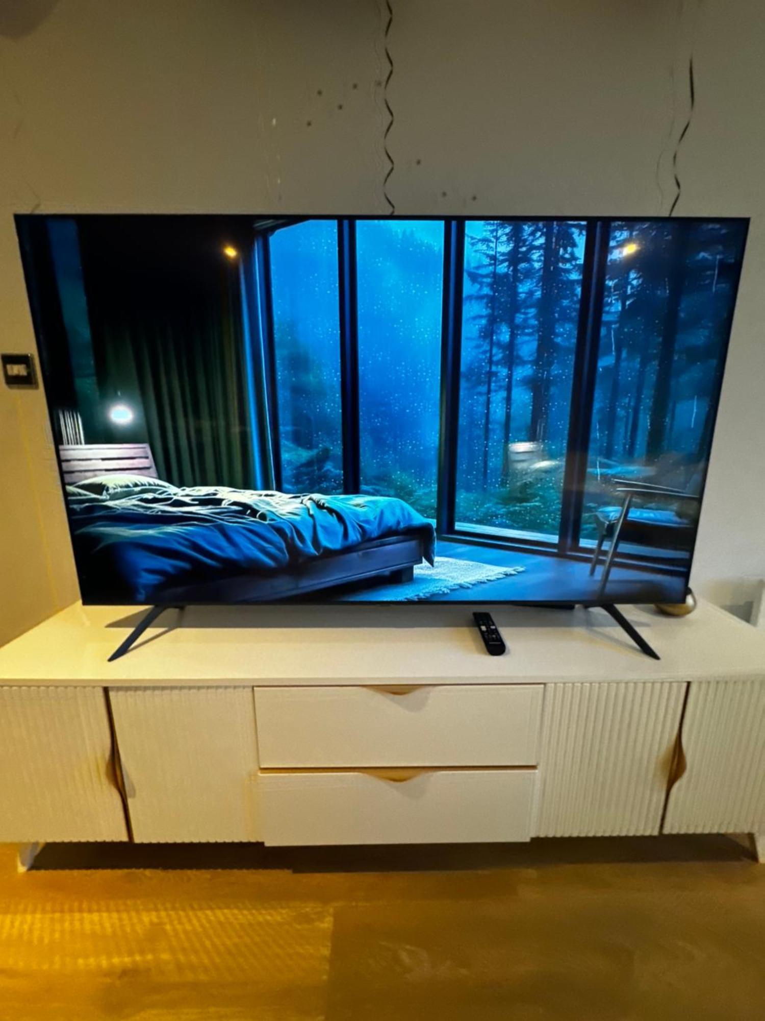Entire Luxurious Flat In Beckton Excel Netflix & Free Wifi Apartment London