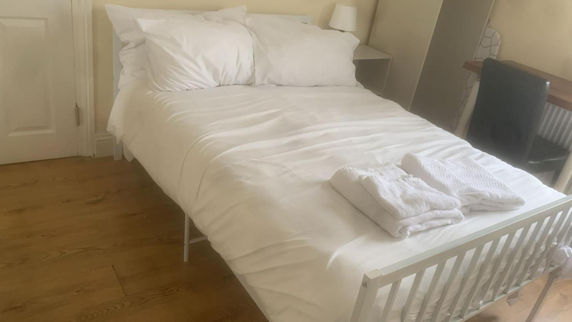 Specious Flats Bed & Breakfast London