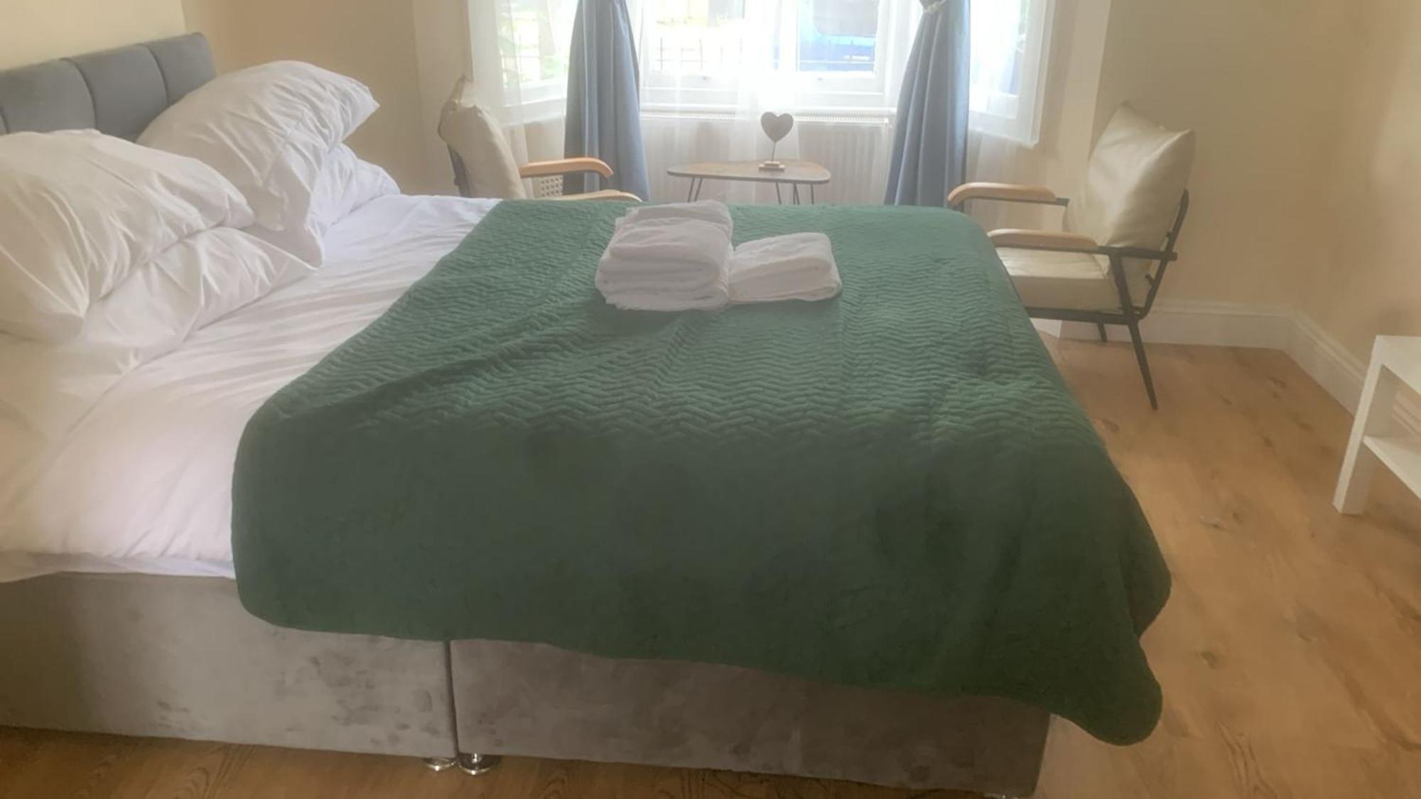 Bed & Breakfast Specious Flats *