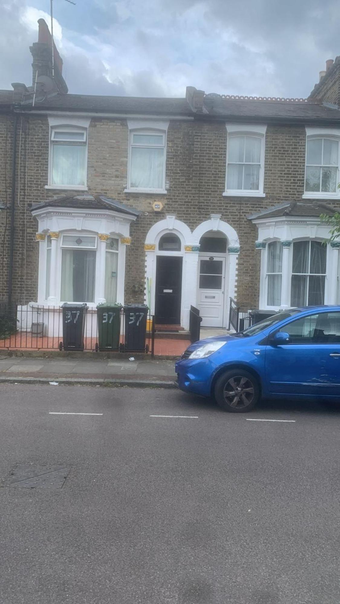 Specious Flats Bed & Breakfast London