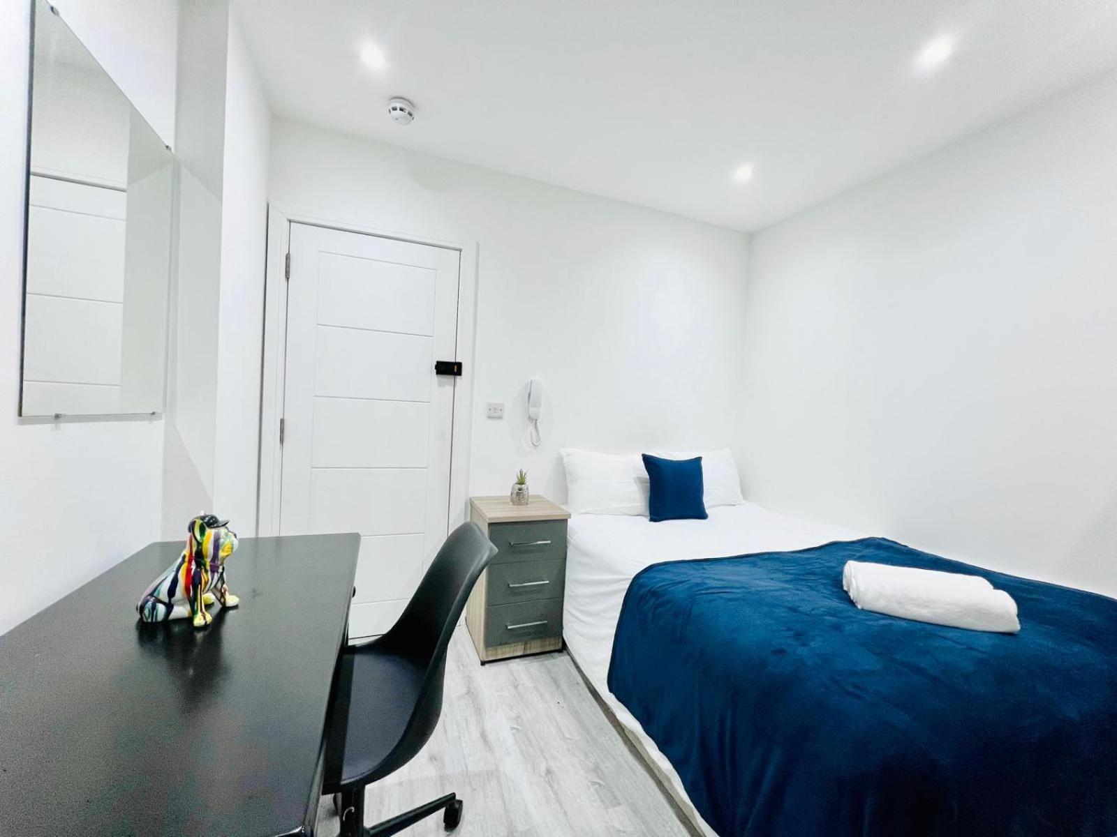 Flats, Perfect Location To Visit London! * London