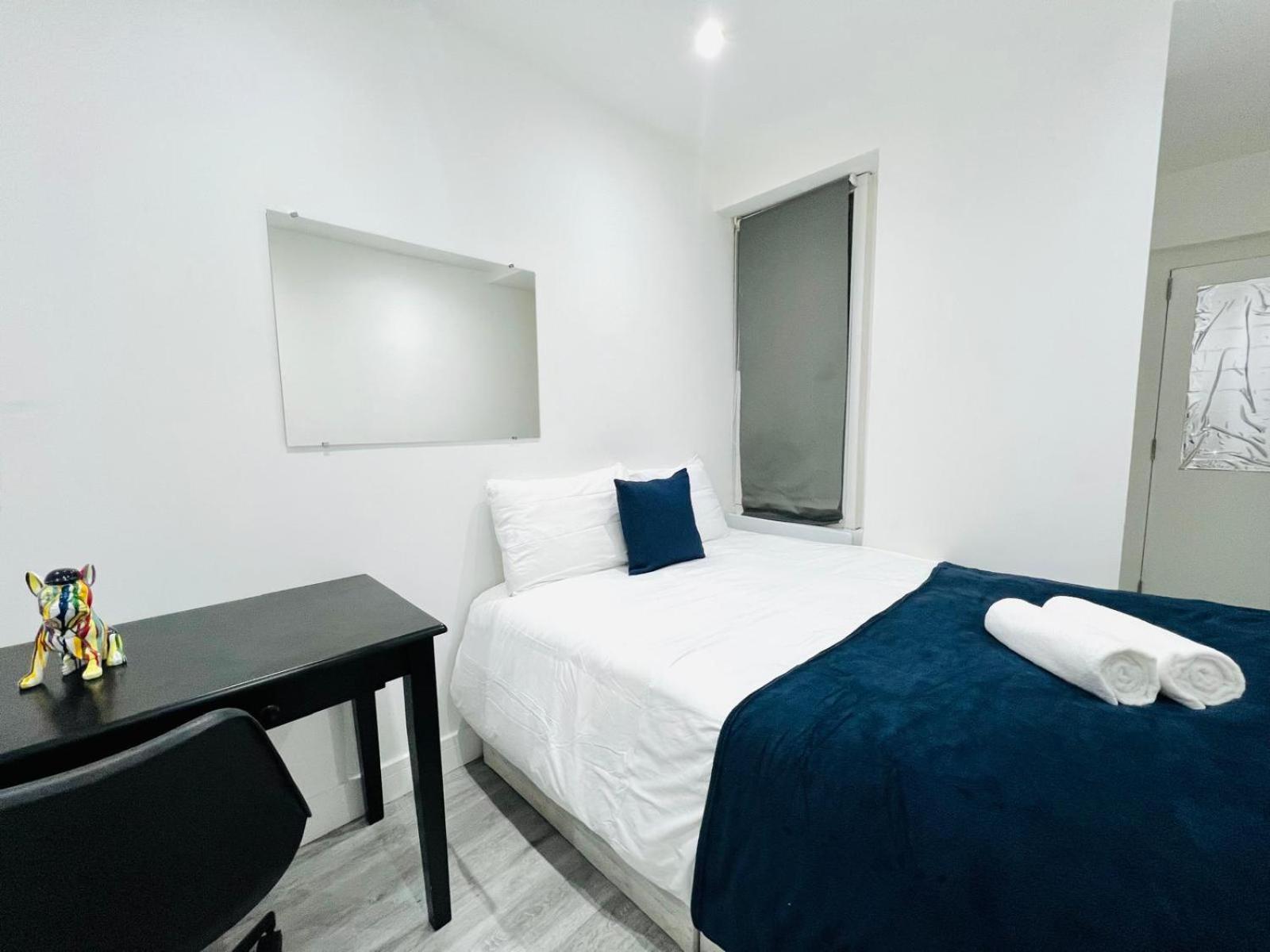Flats, Perfect Location To Visit London! * London