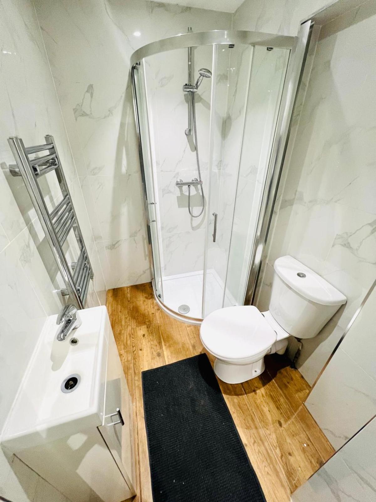 Flats, Perfect Location To Visit London!