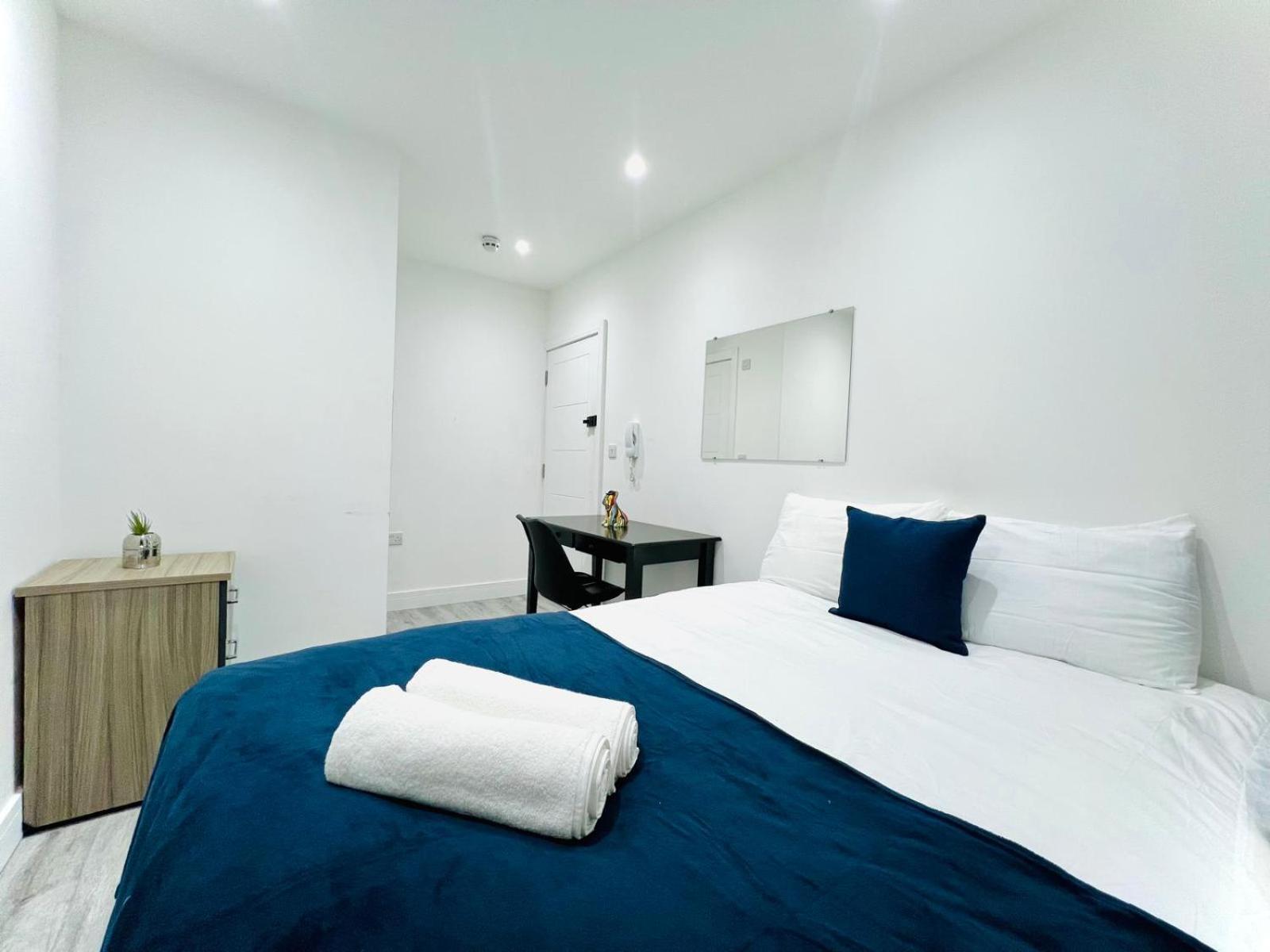 Apartment Flats, Perfect Location To Visit London! *
