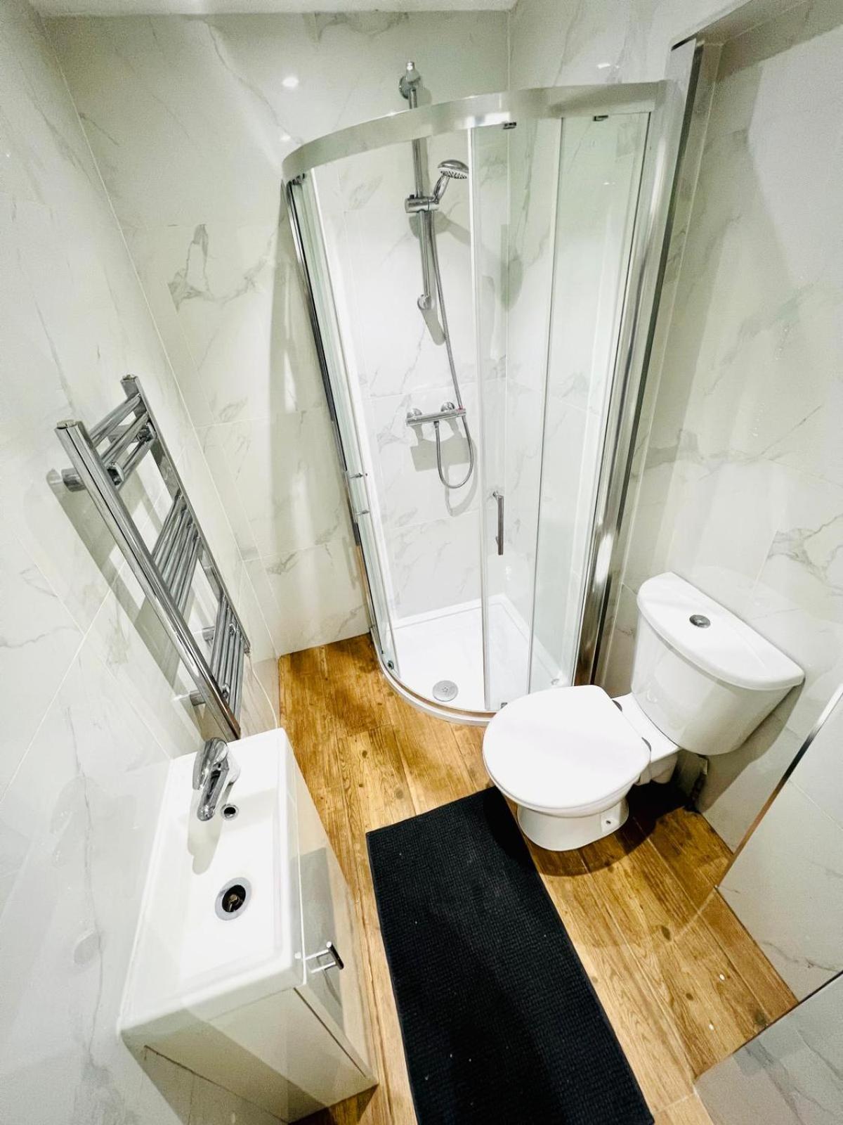 Flats, Perfect Location To Visit London! *