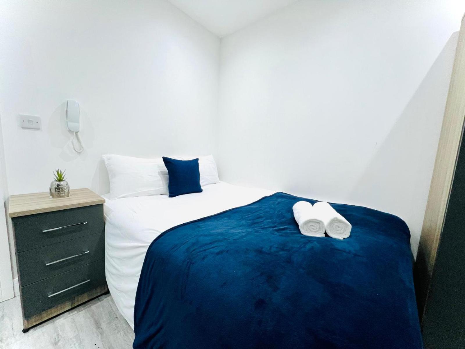 Flats, Perfect Location To Visit London! * London