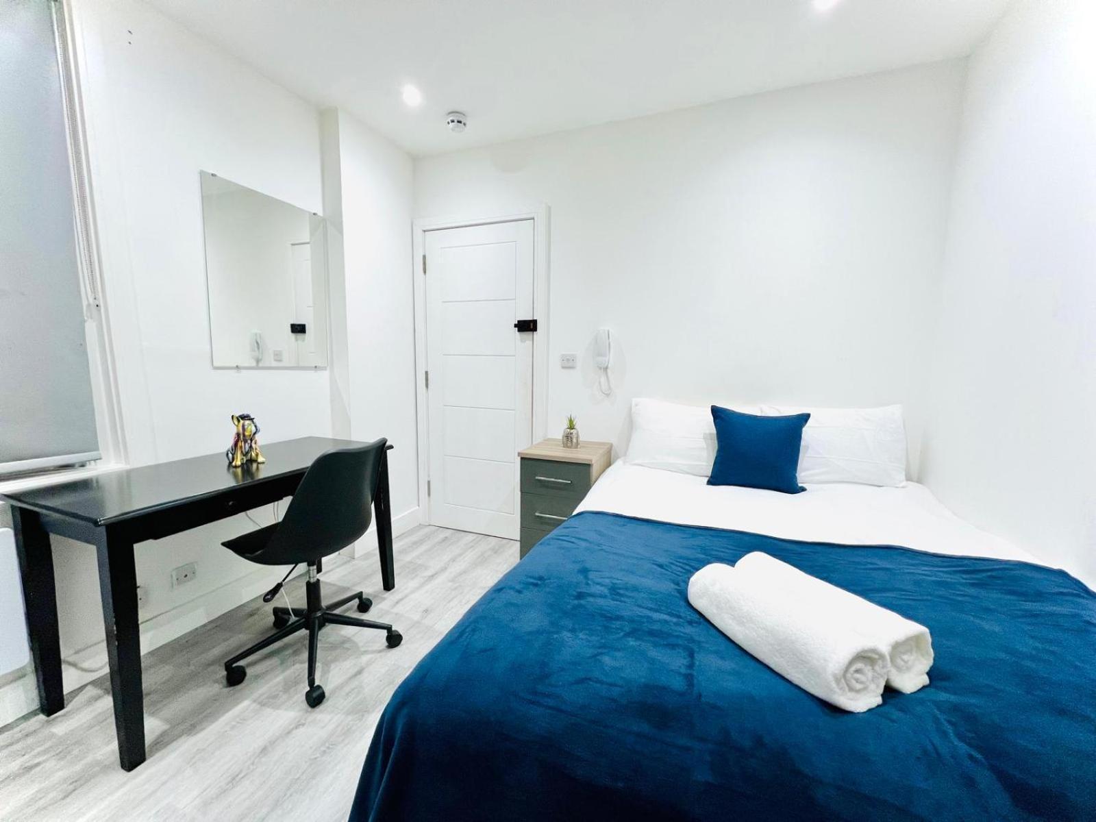 Flats, Perfect Location To Visit London! * London