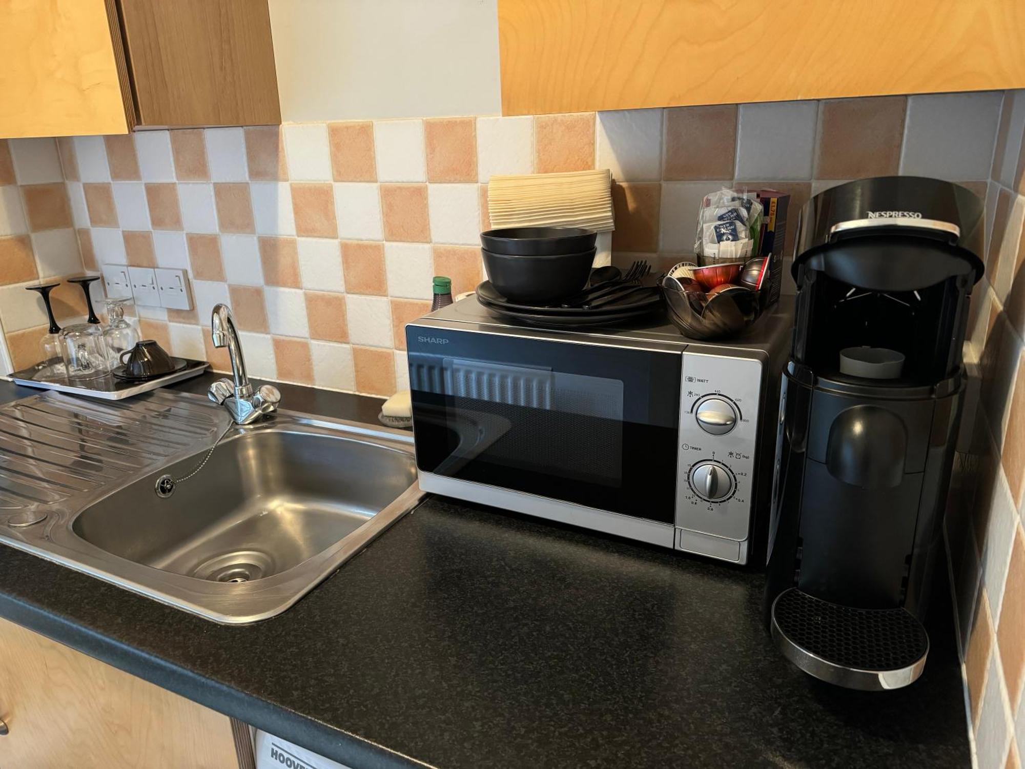 Homestay Waterfront Double With Fireplace In The Heart Of Royal Docks *