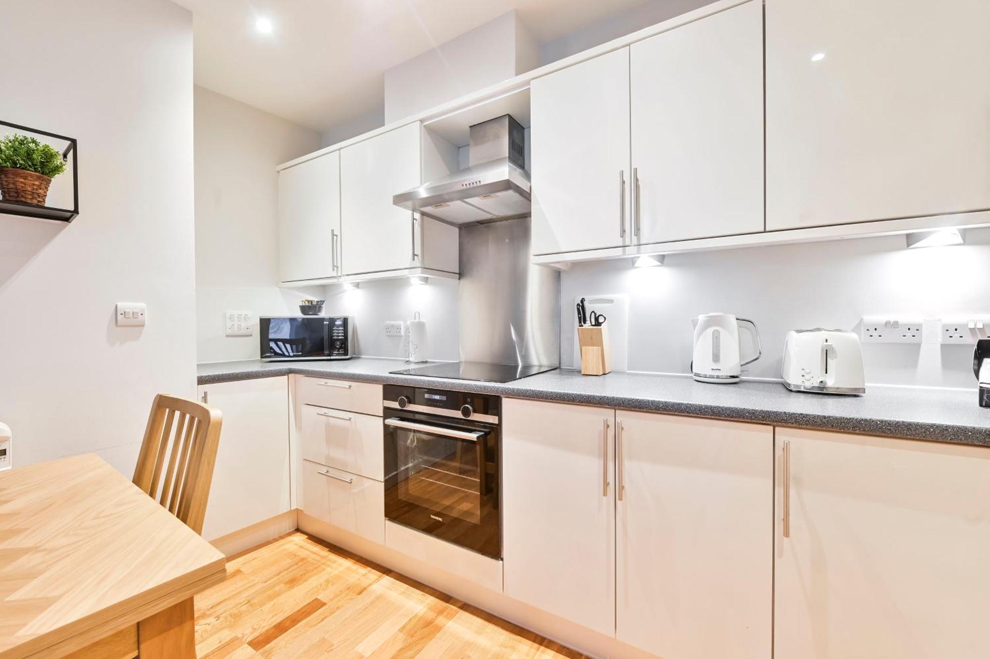 Delightful Tower Bridge Sleeps 6 Appartement Londen
