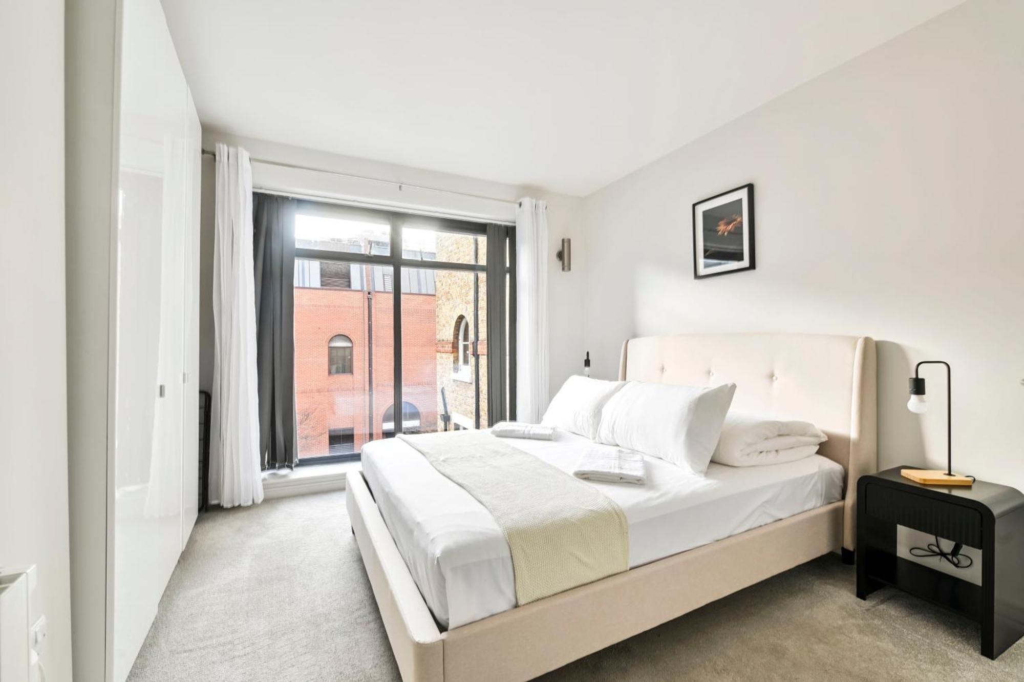 Delightful Tower Bridge Sleeps 6 Appartement Londen