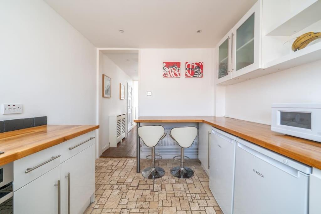 Apartment Bright Spacious 2 Bedroom Flat In Zone One London