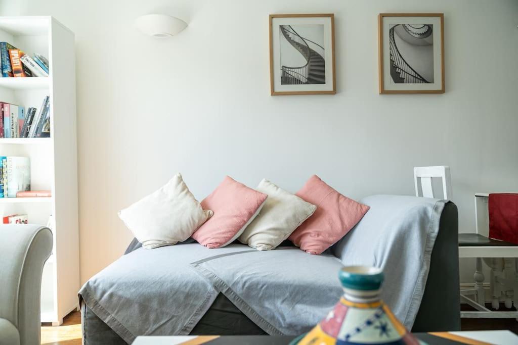 Apartment Bright Spacious 2 Bedroom Flat In Zone One