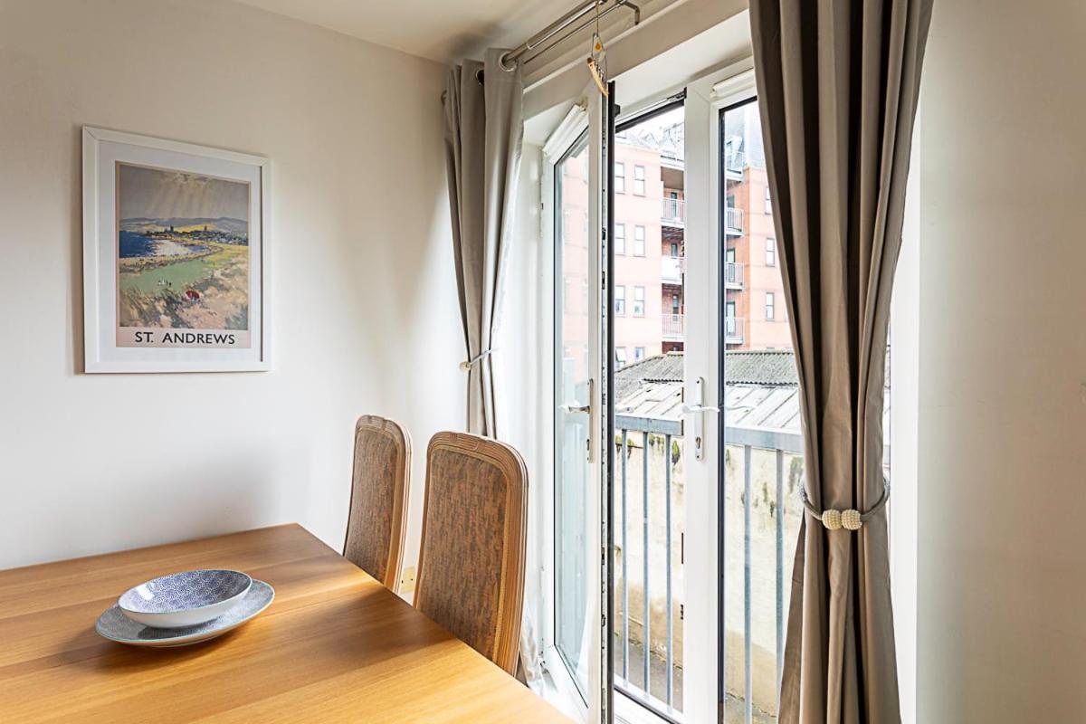 Bright Flat In Historic Whitechapel Apartment London
