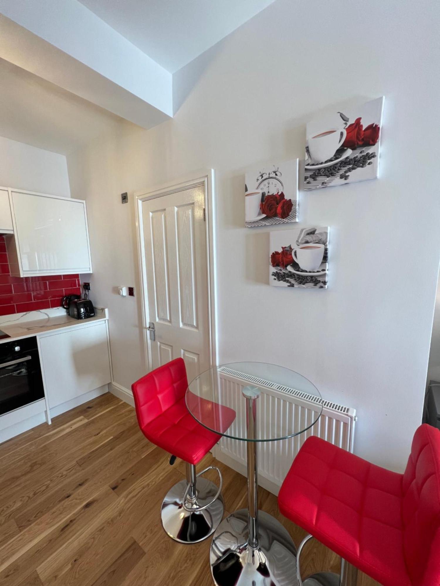 Luxury In - Walthamstow Village - E17 London