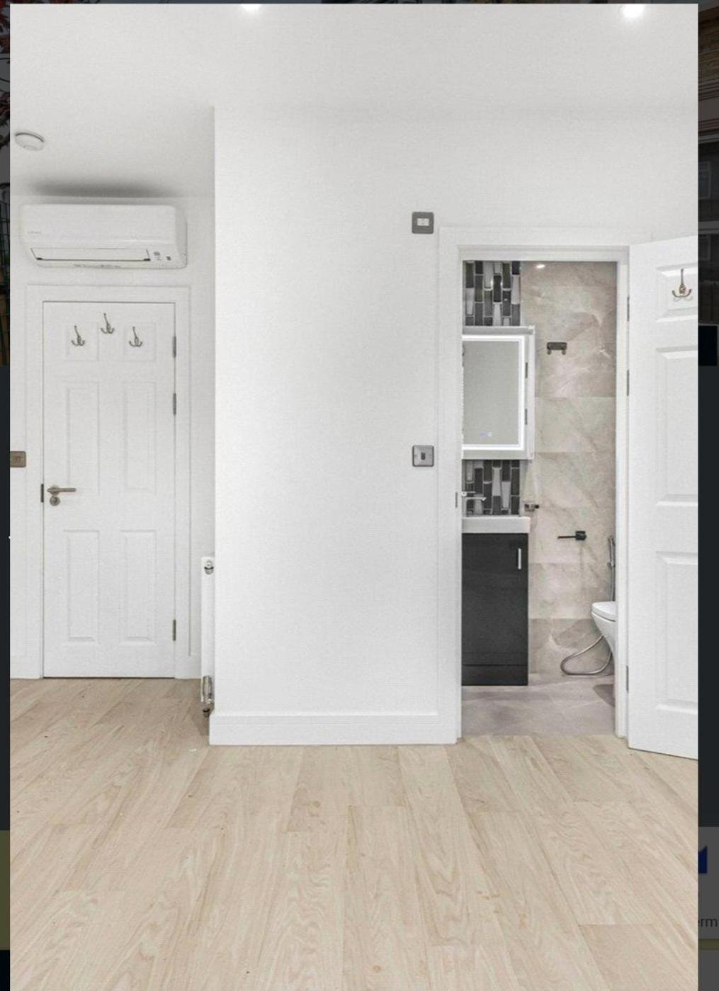Family Friendly Fully Refurbished 3 Bedroom, 3 Bathroom In Appartement *