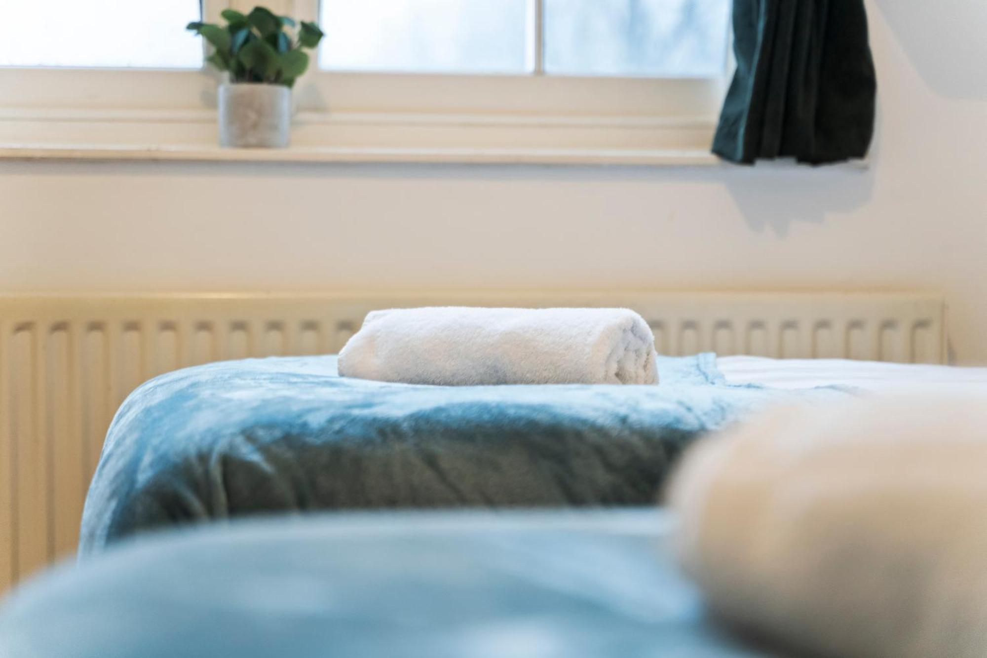 Peckham Cozy 2-bed Gem In * London
