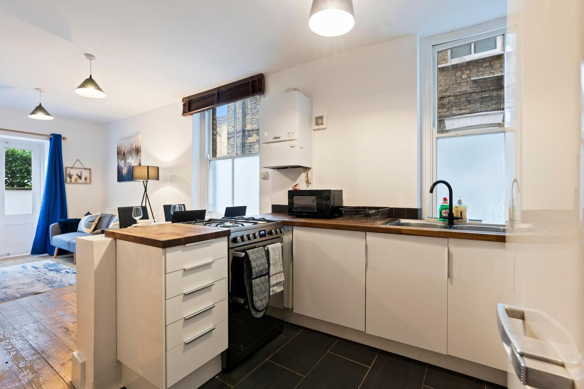 Peckham Cozy 2-bed Gem In * London