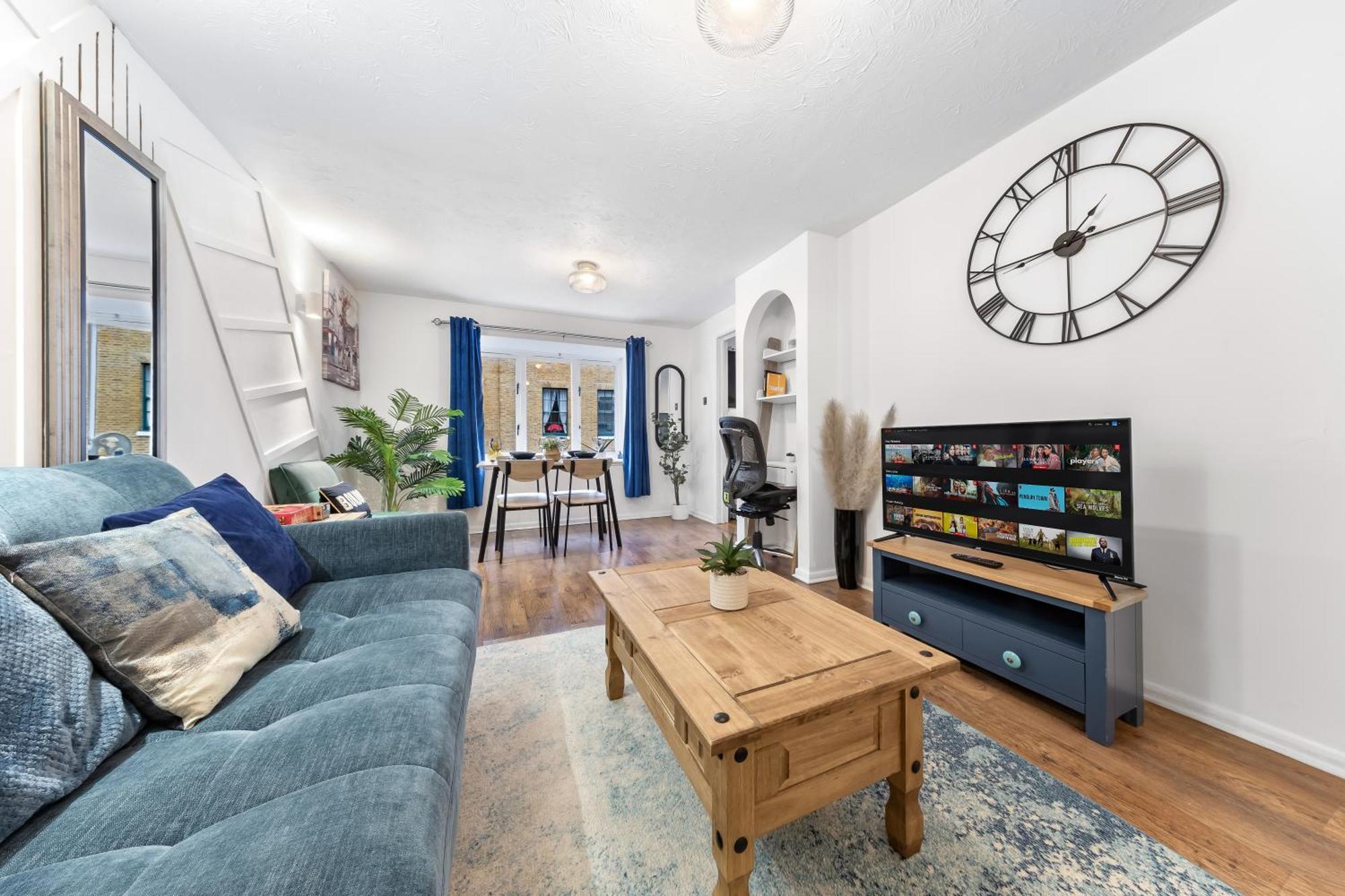 Luxe 2bed, Free Parking And Permit, Great Transport Links Apartment