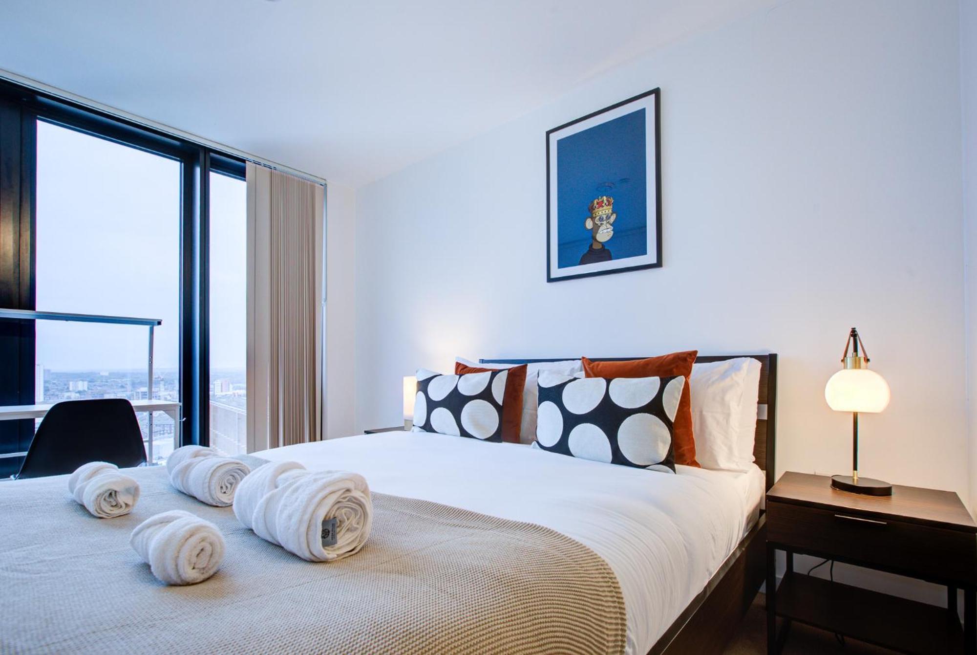 Apes Tower 3 By Artsy Apartment *