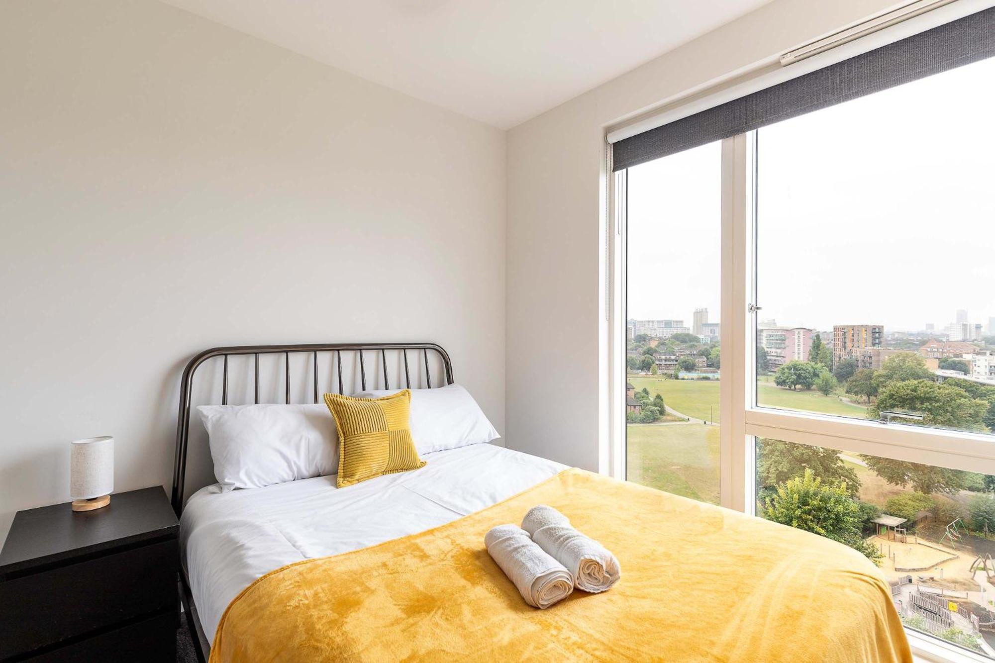 3br Poplar Views Of Canary Wharf Apartment London