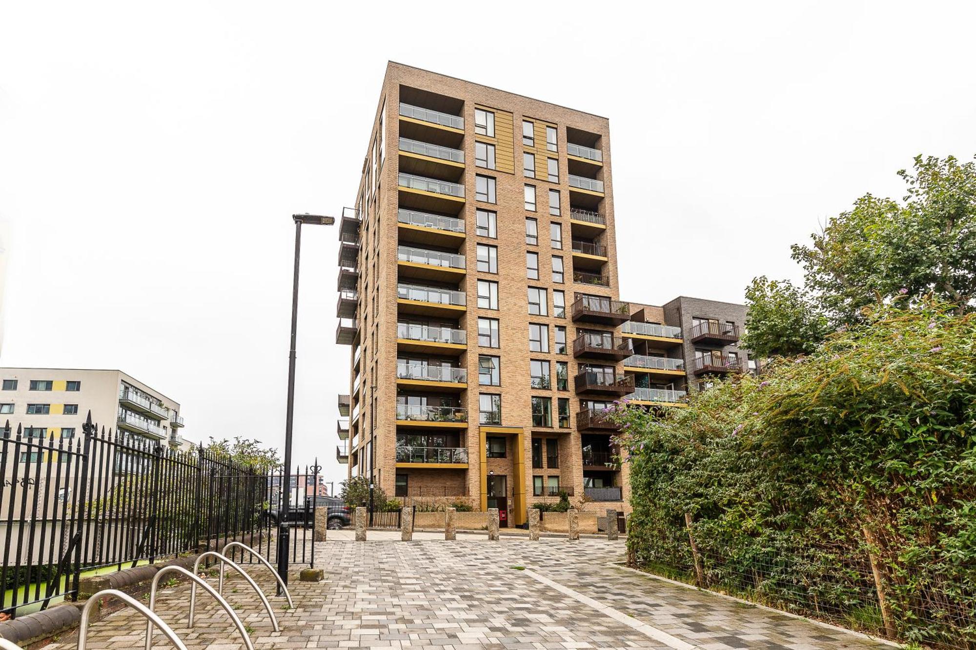 Apartment 3br Poplar Views Of Canary Wharf