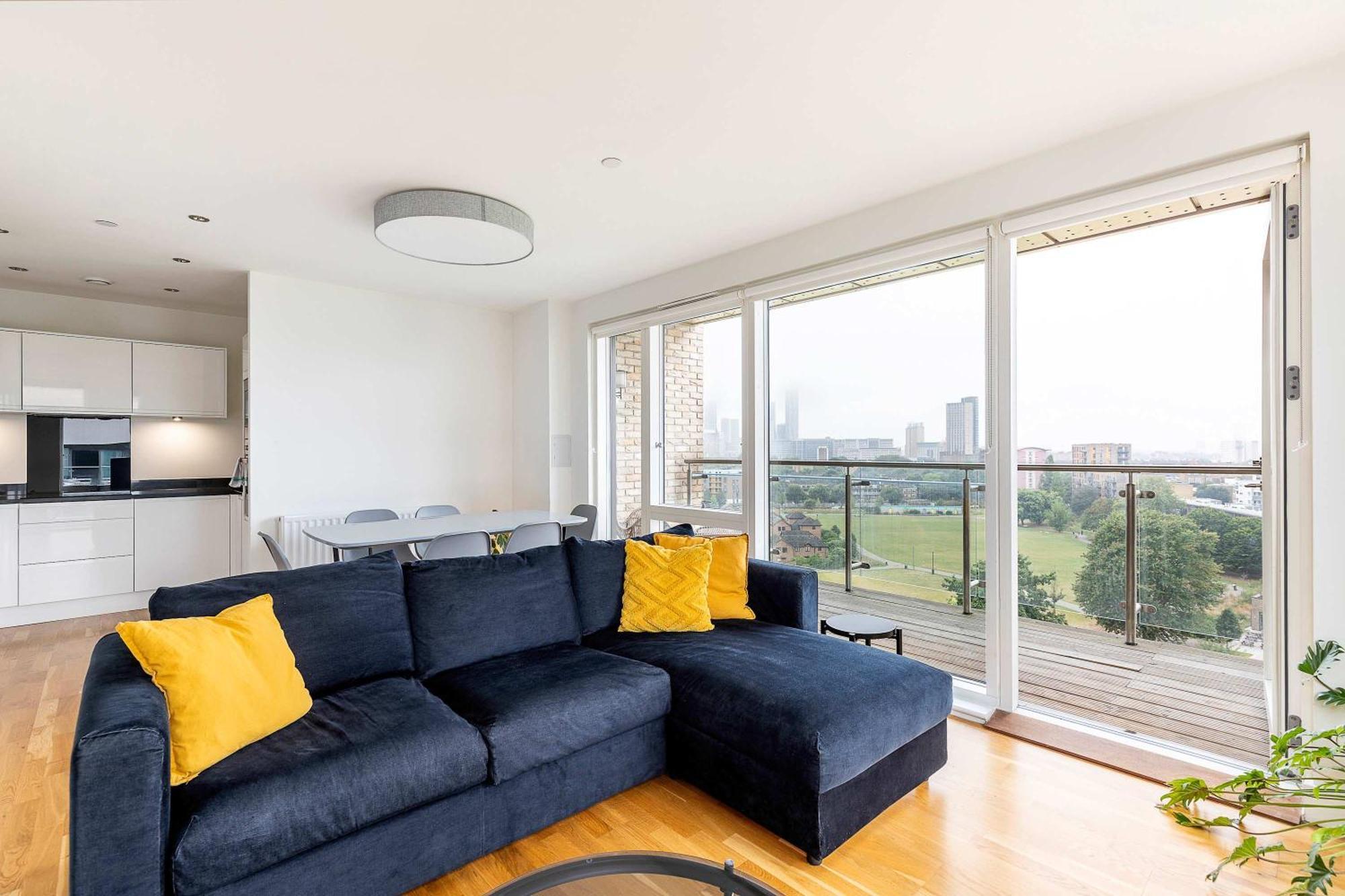 Apartment 3br Poplar Views Of Canary Wharf *