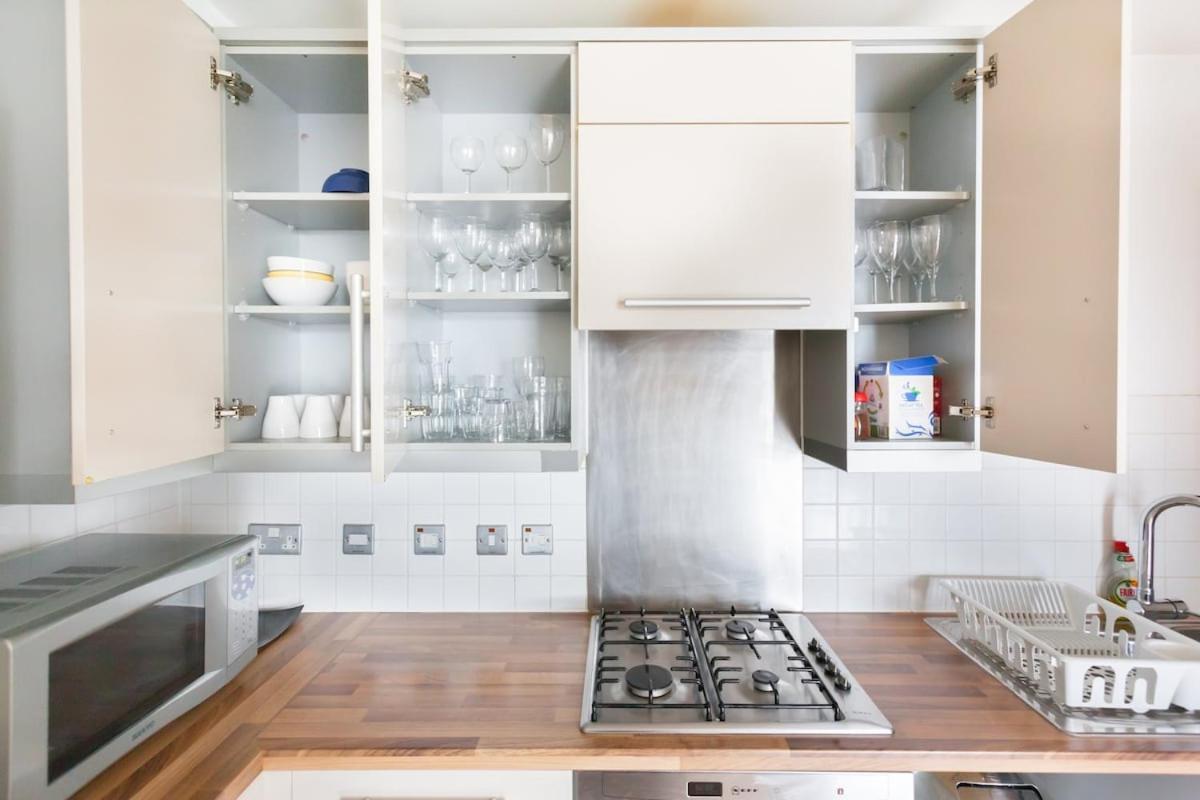 2 Bed Entire Apartment London