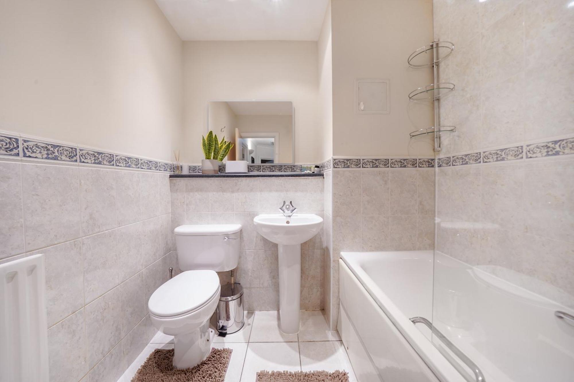 1 Bed Of Whitechapel Apartment