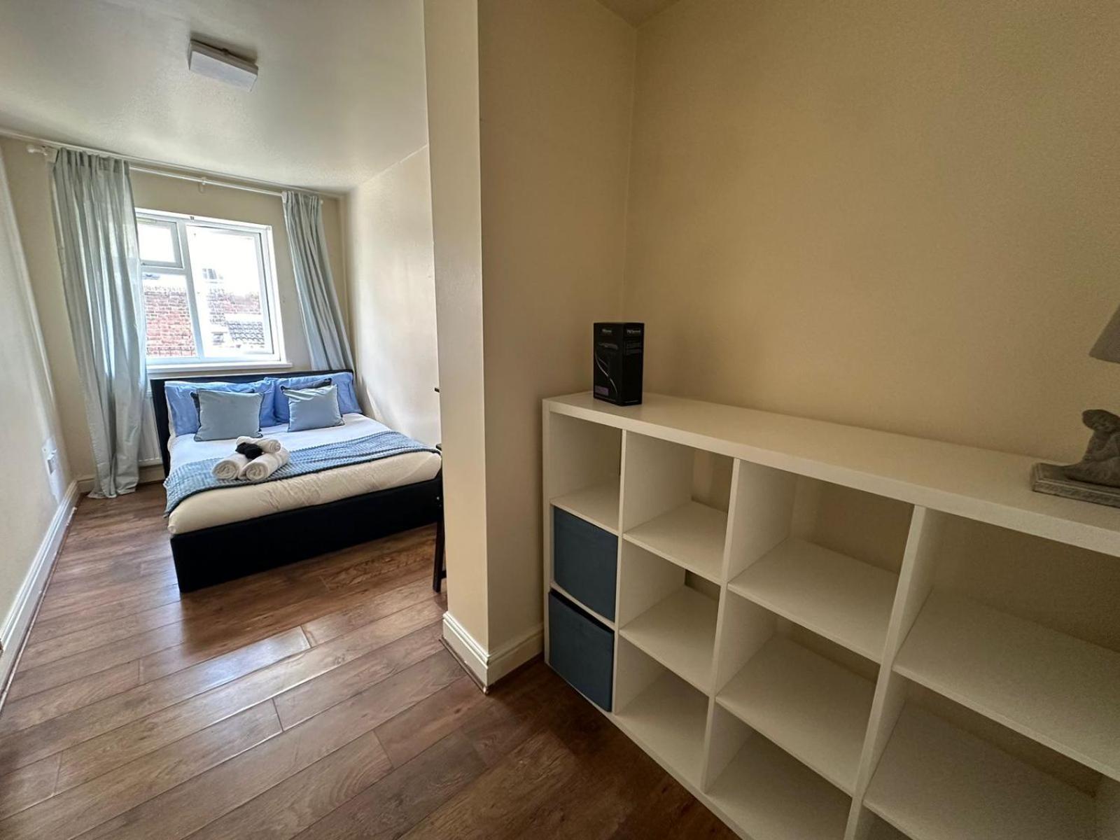 Small En-suite Shoreditch Gasthuis