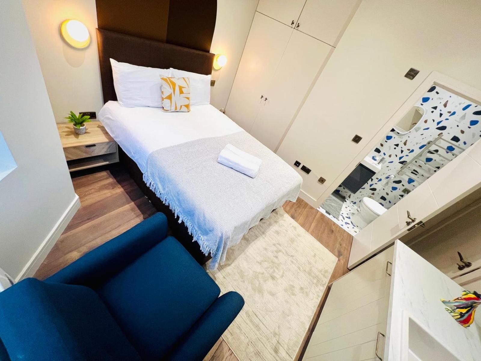 Gasthof Holly A Mini Great Location For Tourist!!! London
