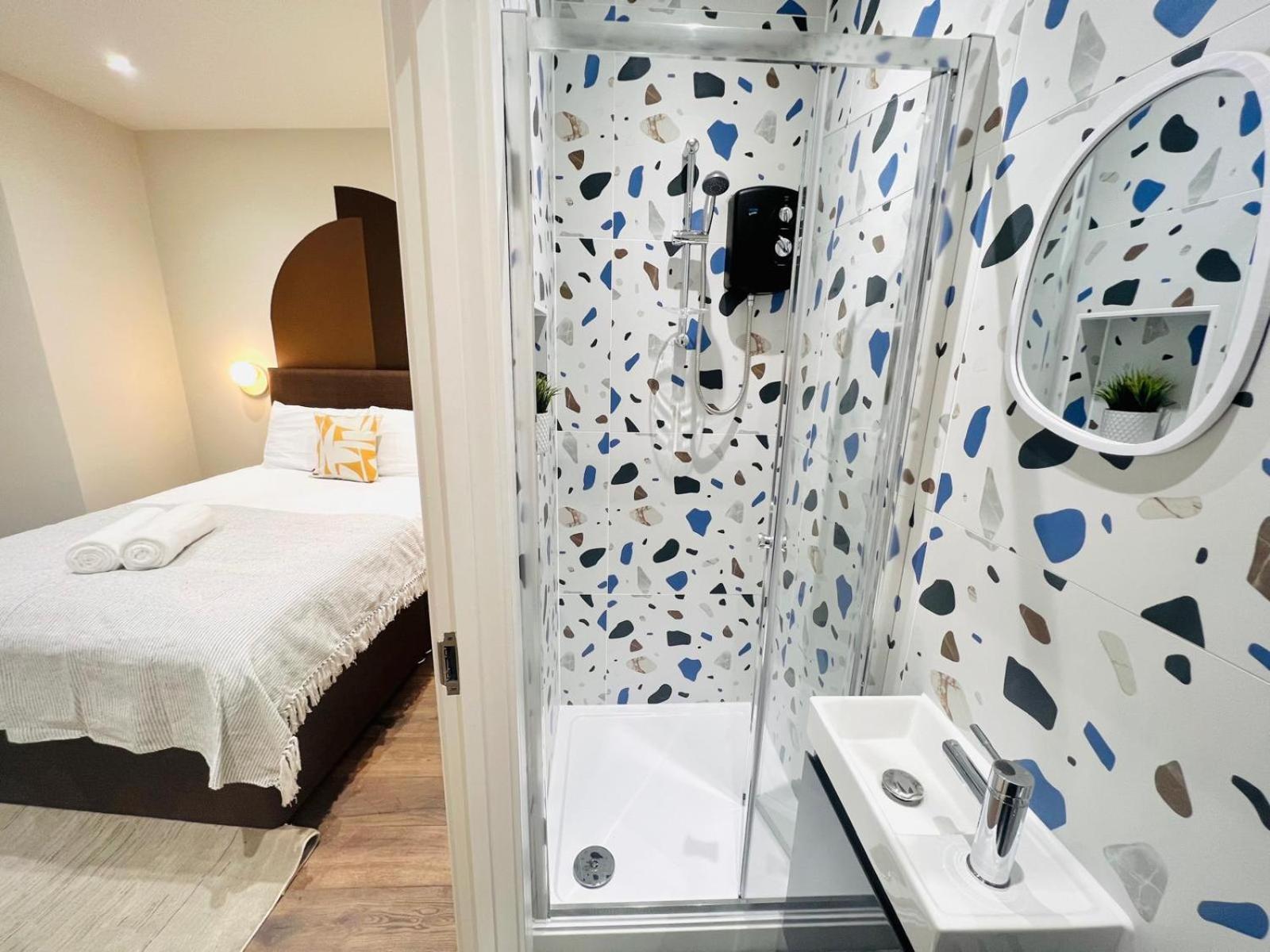 Gasthof Holly A Mini Great Location For Tourist!!! London