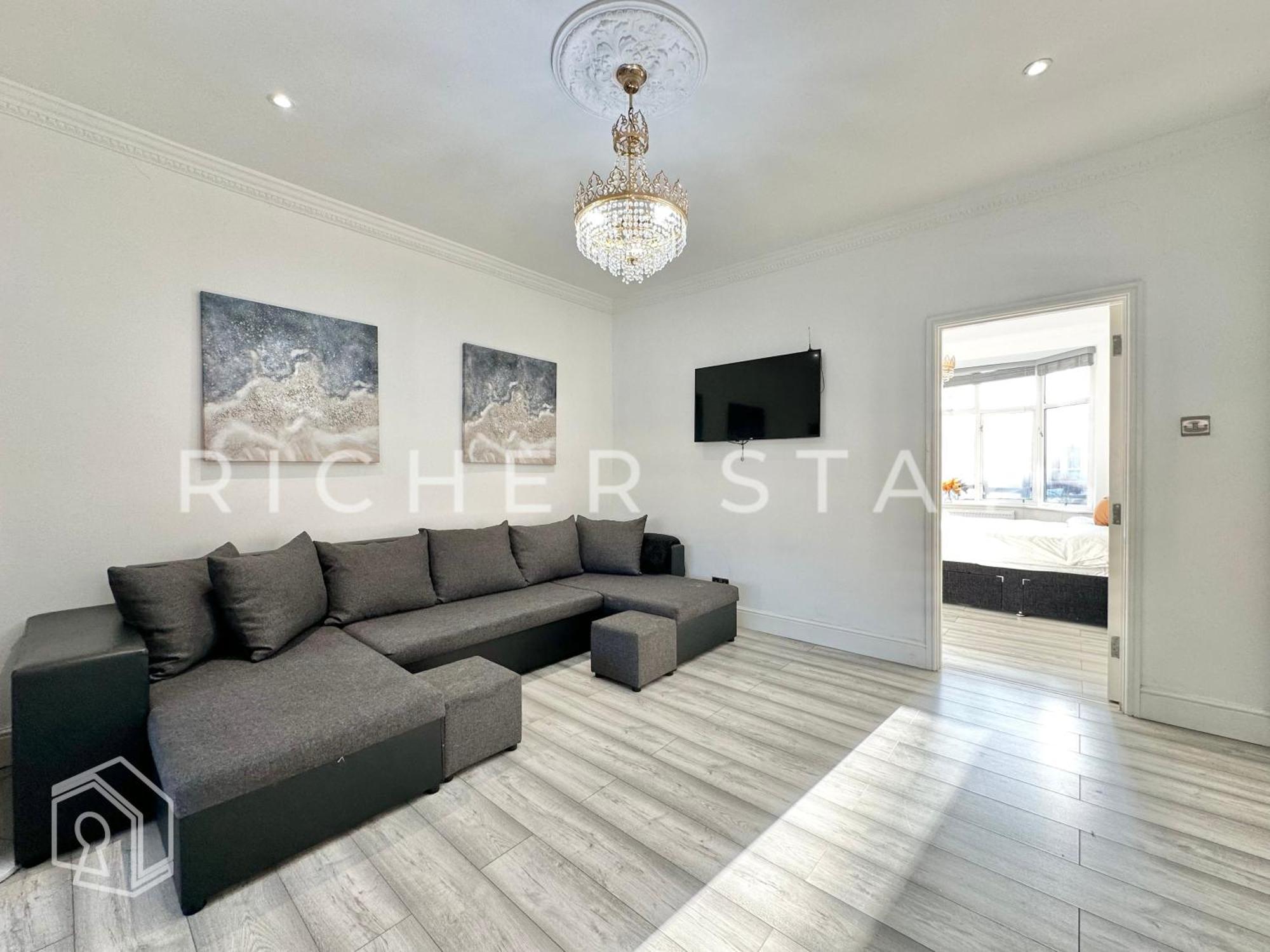 Modern 1-2 Bedroom East Ldn Flat With Private Garden Londen