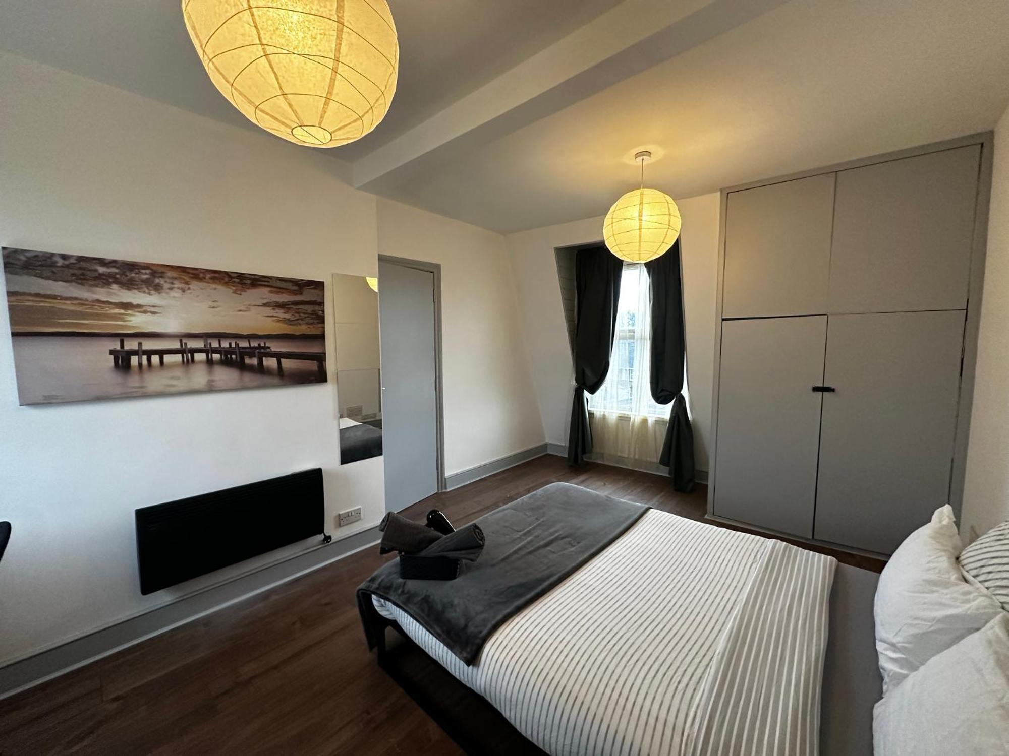 Mileend 4 Large Master Bedroom Habitación en casa particular Londres