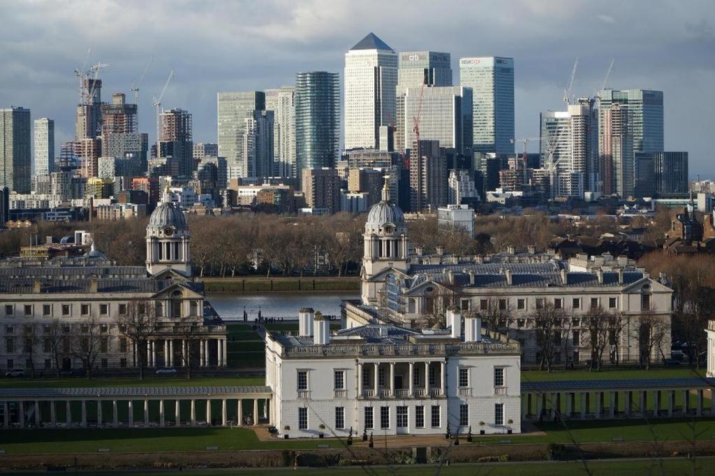 Stylish 1-bedroom Near Canary Wharf, O2 Arena & Excel - Excellent Transport Links