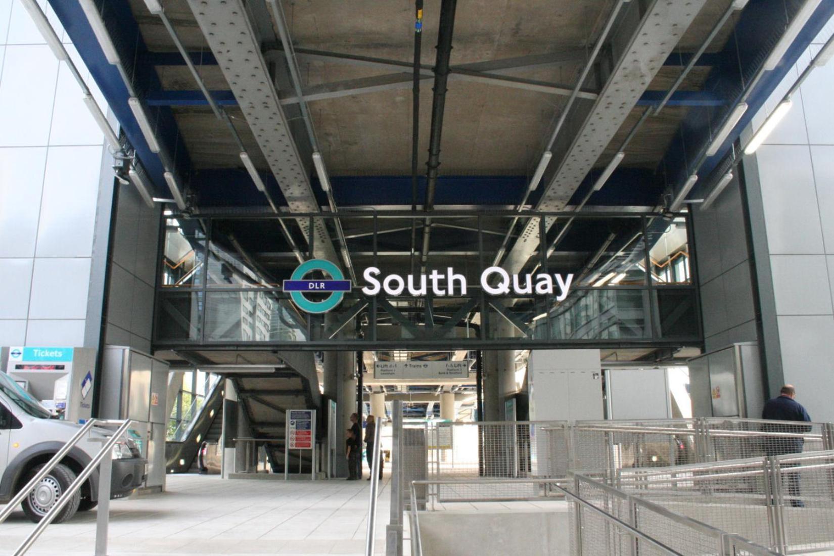 Stylish 1-bedroom Near Canary Wharf, O2 Arena & Excel - Excellent Transport Links Apartment *
