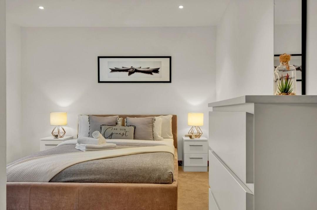 Apartment Stylish 1-bedroom Near Canary Wharf, O2 Arena & Excel - Excellent Transport Links London