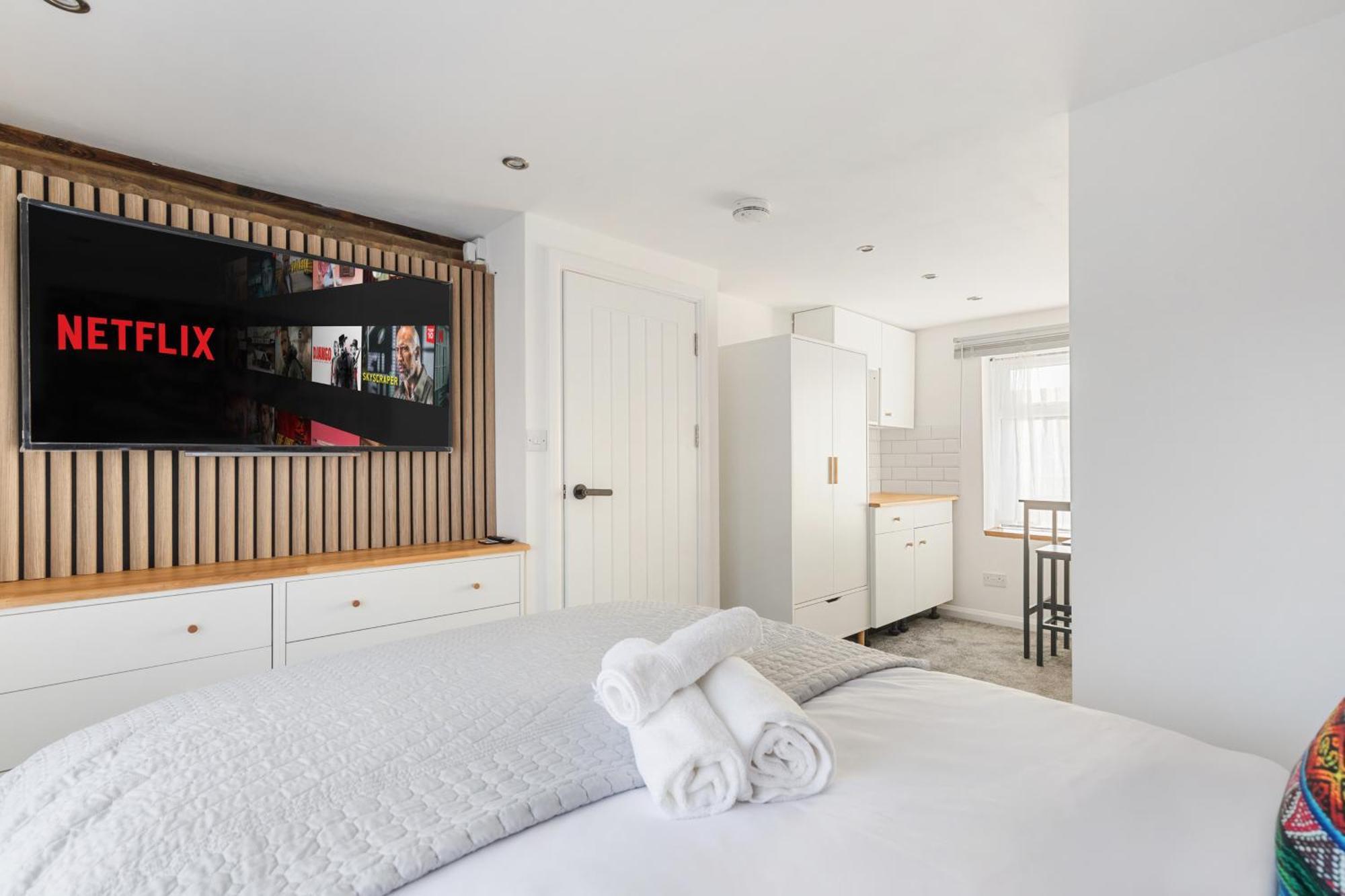 Apartment New Luxurious 4 Bedroom London